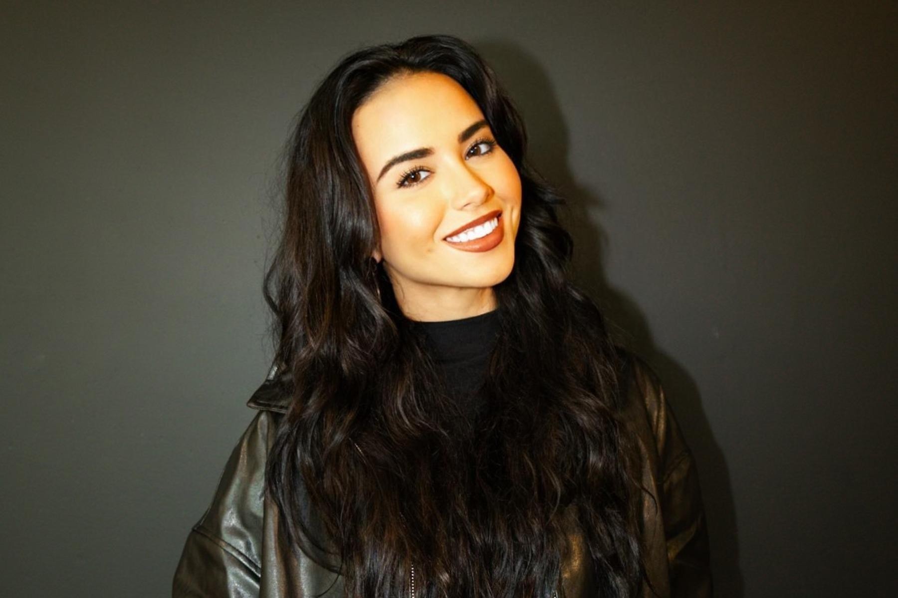 "Room Left to Bend" by Bailey Thompson (#1313), Devotionals, Behind The Song