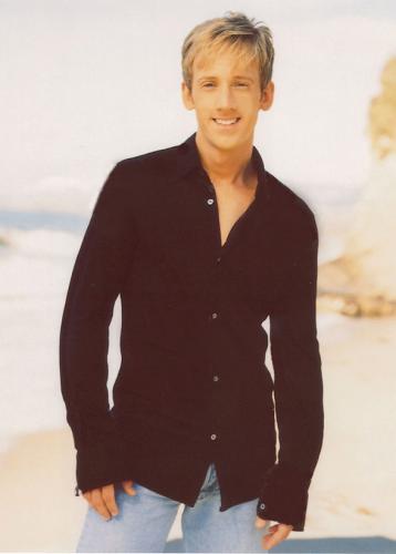 Avalon - <i>Oxygen</i> Photoshoot (October 2000)<br />
Credit: <a href="http://www.christianmusiclighthouse.com" target="_blank">ChristianMusicLighthouse.com</a>