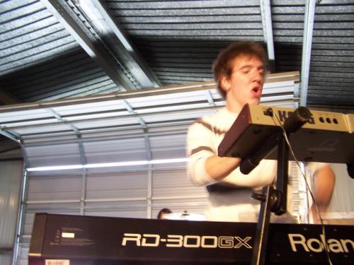 This is keyboardist Tyler Miller. I took this pic.