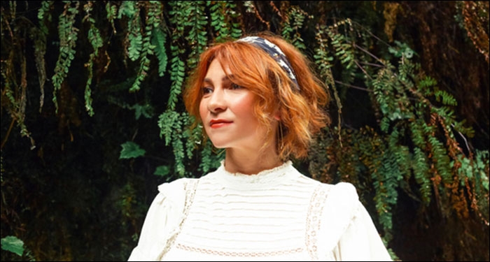 Renowned Worship Leader Kim Walker-Smith Releases New Live Worship Album