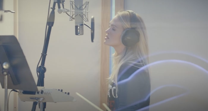 Carrie Underwood Announces Release Date For Gospel Album