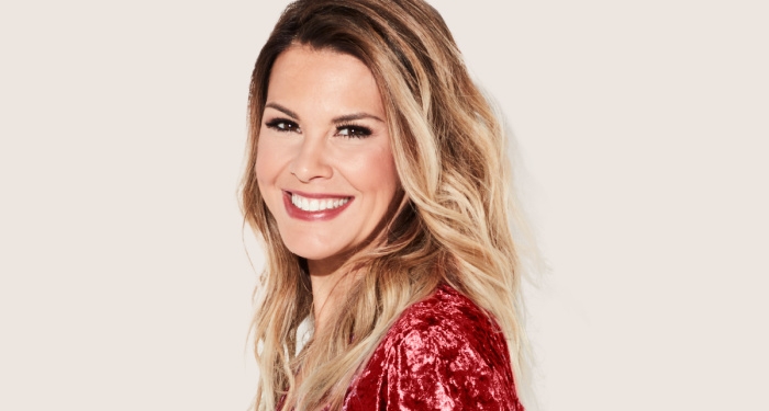 Tasha Layton Releases New Christmas EP