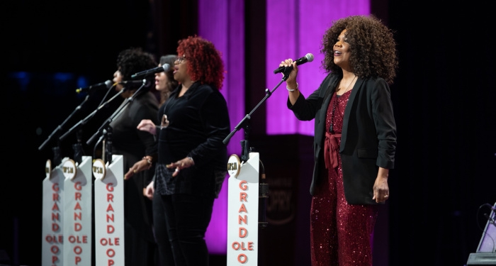 Lynda Randle Makes Grand Ole Opry Debut