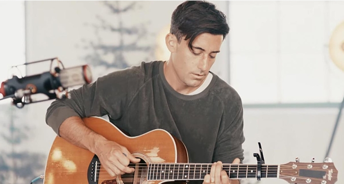 Phil Wickham Announces 2022 Christmas Tour