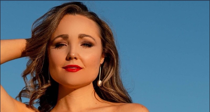 Rachel Hale to Perform Live at Women in Football Charity Event